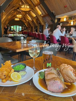 Delicious Sunday Roast in Milton Keynes, UK - The Betsey Wynne