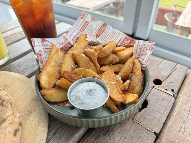 新竹湖口-空ㄟ咖啡 看夜景、夜夕陽的景觀咖啡廳|寵物友善餐廳可帶狗、有廣大的草皮 新竹湖口-空ㄟ咖啡 看夜景、夜夕陽的景觀咖啡廳|寵物友善餐廳可帶狗、有廣大的草皮