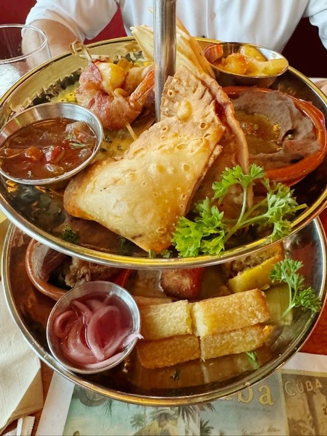 Cuban food and live music 