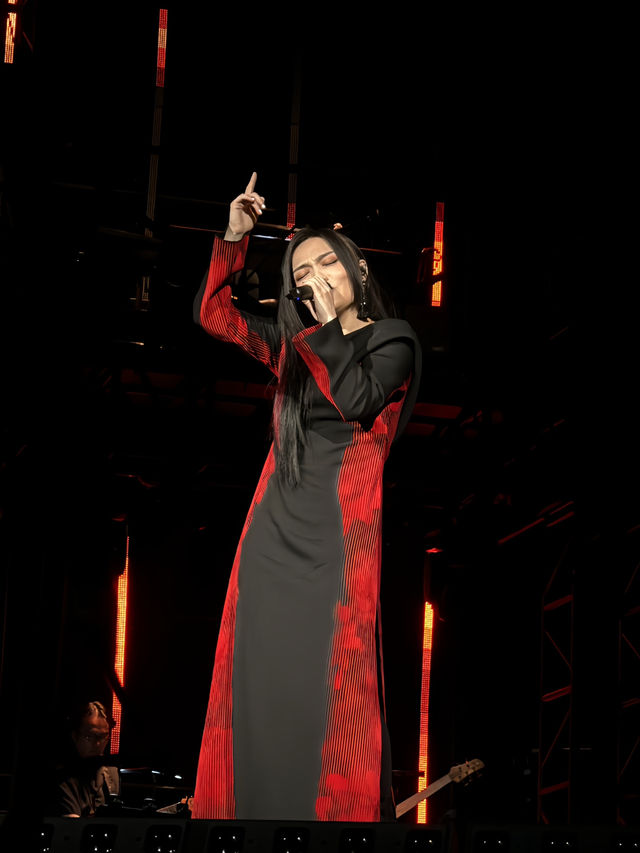 徐佳瑩「變得有些奢侈的事」巡迴演唱會-香港場 徐佳瑩「變得有些奢侈的事」巡迴演唱會-香港場