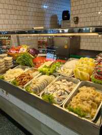 UD Town Food Center, Offers Wide Range of Local Thai Food