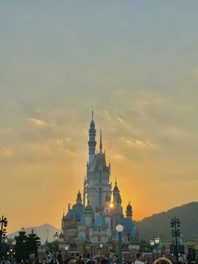 ก่อนจะไปฮ่องกงดิสนีย์แลนด์ ควรรู้เคล็ดลับเหล่านี้🩷