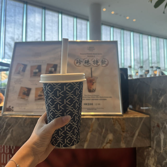 香港嘉里酒店：維多利亞港美景與奢華浴缸的完美組合！🌆🛁🌟