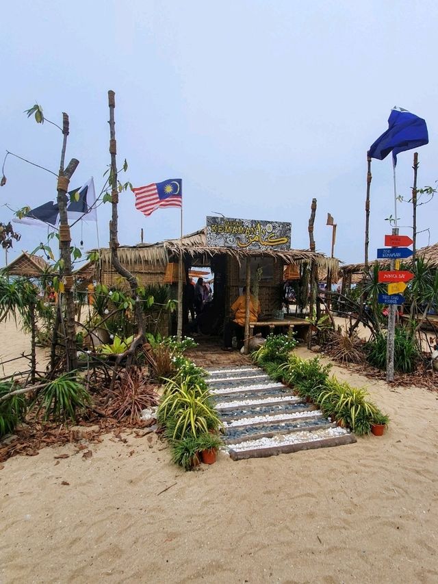 "Kuala Terengganu: A Journey Through Heritage, Culture, and Coastal Splendor"
