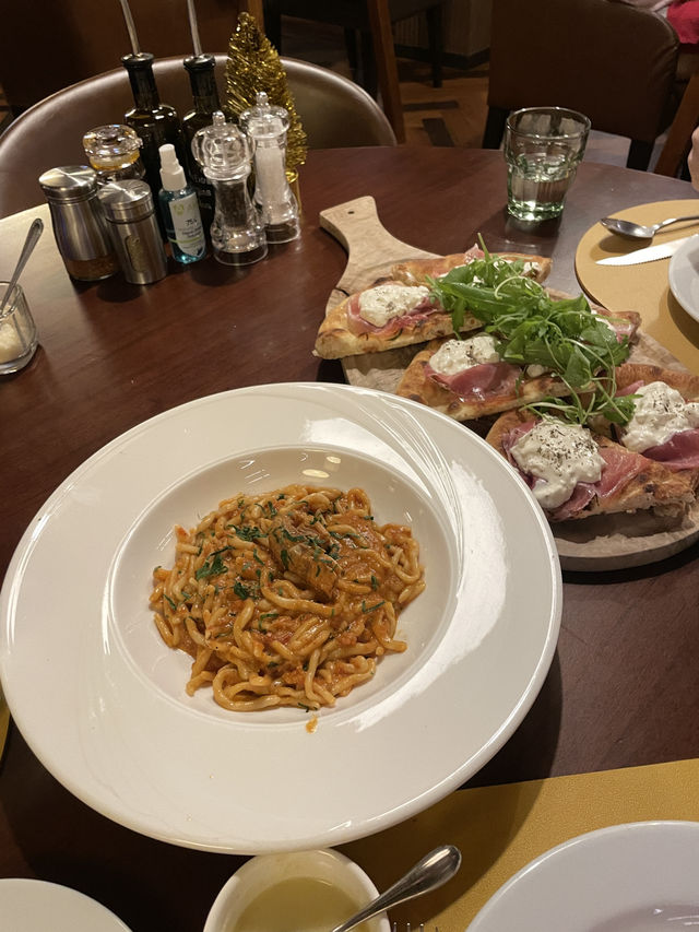 Via Emilia Restaurant 