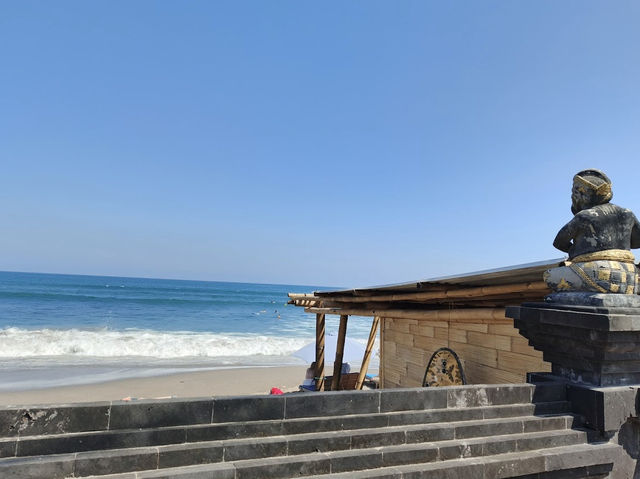 Batu Bolong Beach