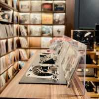 MISA Dining & Listening Room 