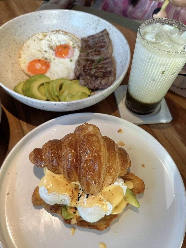 Avocado Heaven: Discover Bali’s Ultimate Green Delight at The Avocado Factory