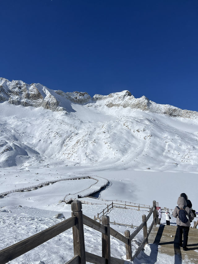 เที่ยวDAGU GLACIER อุทยานระดับ 4A