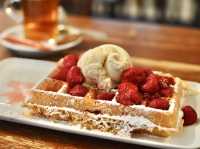 Waffle Heaven at Maison Dandoy in Brussels🇧🇪