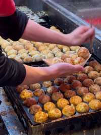 Takoyaki Wanaka Dotonbori: Michelin-Featured Takoyaki in the Heart of Osaka