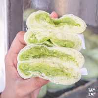 ซาลาเปาใบเตยเจ้าเก่าแก่ย่านโชคชัยสี่