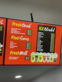 Popular spot for fried chicken lovers in Jeli