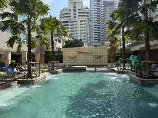 Novotel Living Bangkok Sukhumvit Legacy