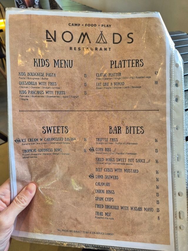 Camping Theme Cafe - The nomads