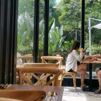 nice cafe