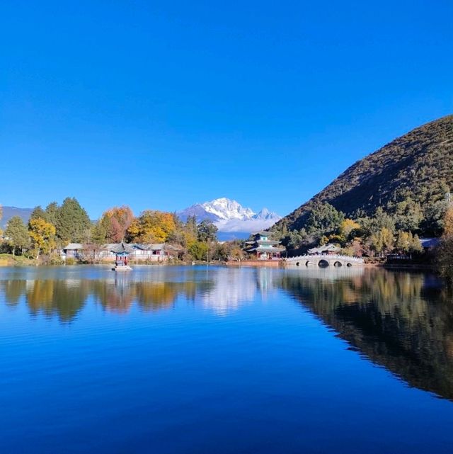 Lijiang Winter Wonderland: Snow-Capped Peaks, Ancient Streets, and Modern Comforts
