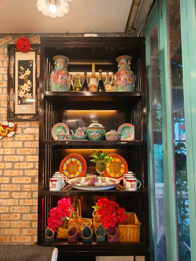 Authentic Chinese-Nyonya Cuisine in a Stunning Setting