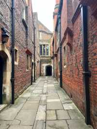 Hampton Court Palace