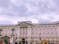 A Visit to Buckingham Palace: A Royal Experience