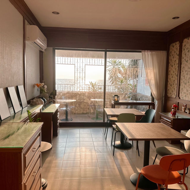 ✨#คาเฟ่เปิดใหม่พัทยา มีถึง4ชั้น วิวดีมู้ดดีมาก 🏠