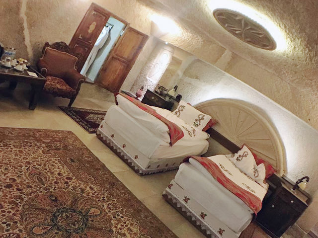 🇹🇷🏰 デデリ・コナック・ケーブ・ホテル – 伝統×快適な洞窟ホテル 🏜️✨