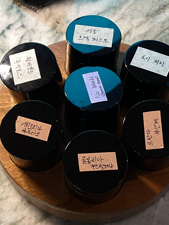 이국적인 분위기가 펼쳐지는 삼성역 신상 카페 ✨디켄트 그레이웨일🐋