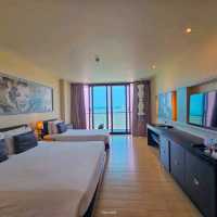 โรงแรมวิวทะเล สระว่ายน้ำสองสระ พัทยา