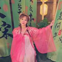 Walking Through Time: A Day in Song Dynasty Hangzhou