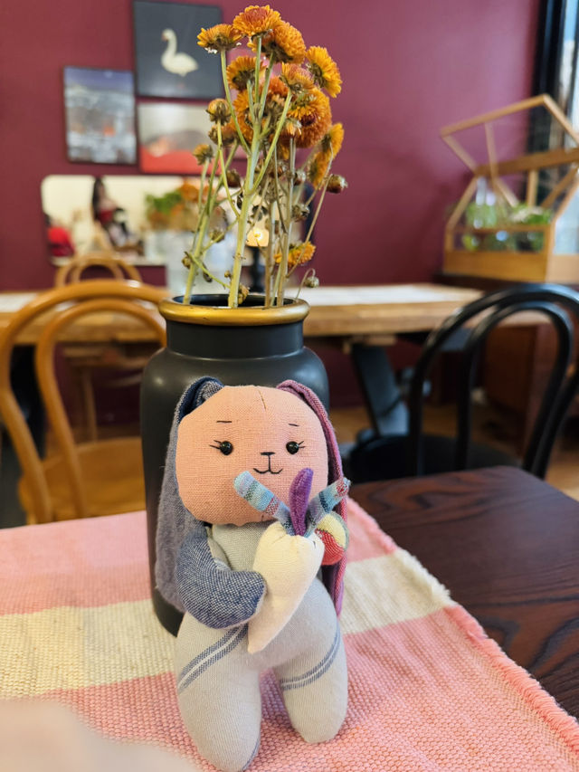 A Café That Feels Like Home
