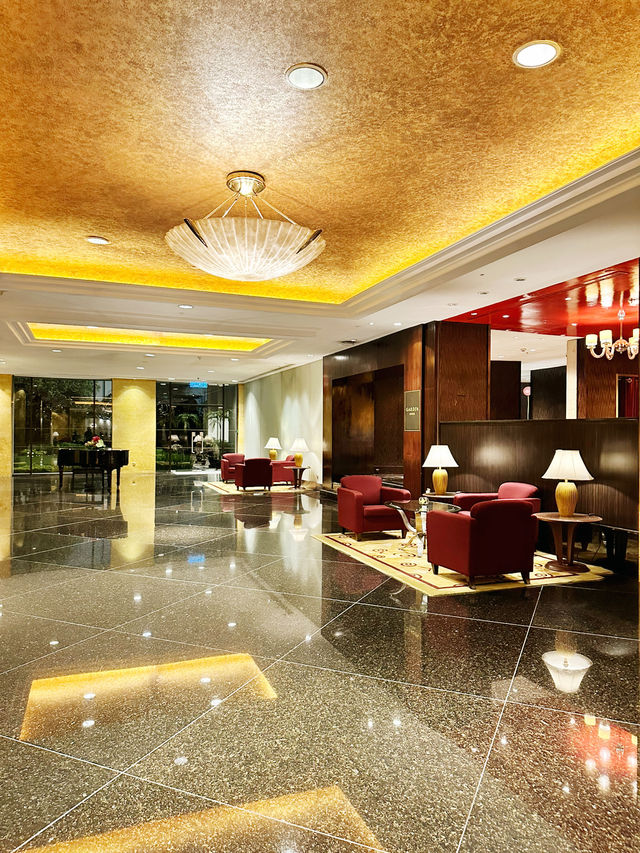 Where Elegance Meets Eco – A Shangri-La Lobby Statement