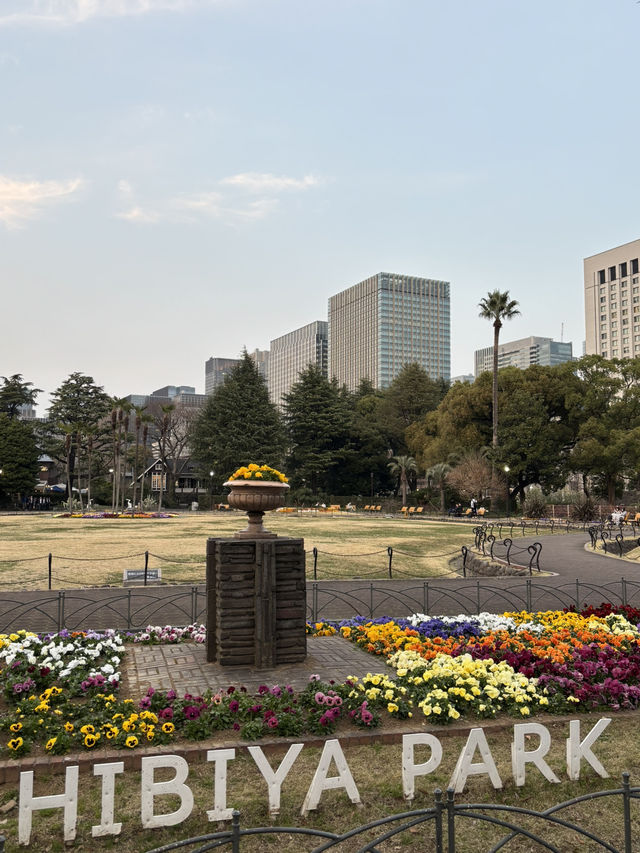 【黄昏時の日比谷公園と日比谷松本楼を歩いて】