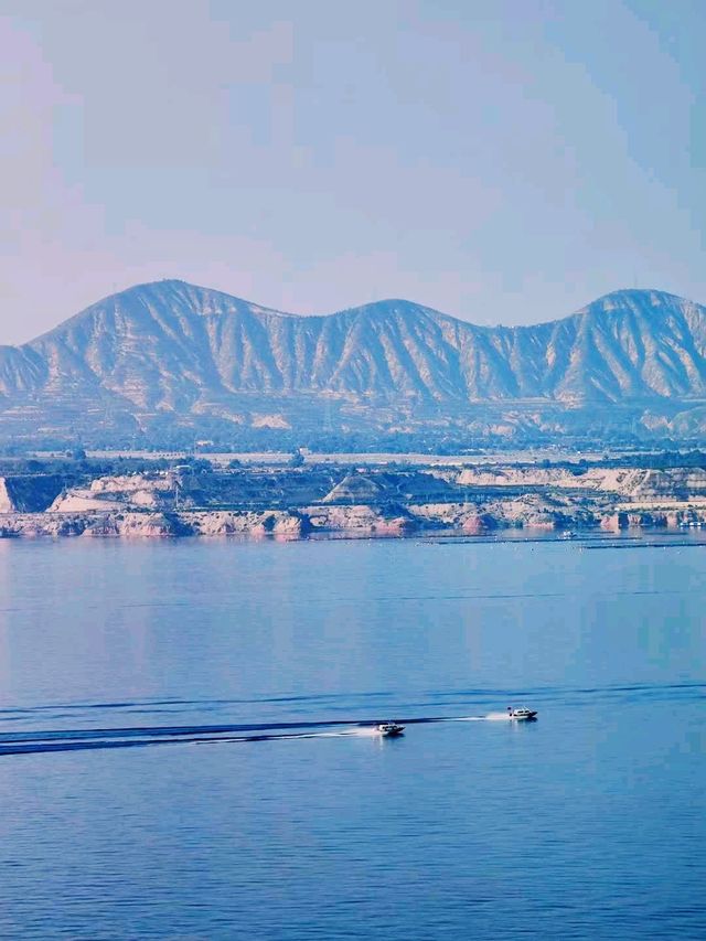 中國甘肅著名景點：劉家峽大橋，適合打卡拍照📸