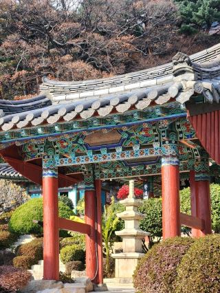 물레방아가 돌아가는 고즈넉하고 작은 암자, 비로암