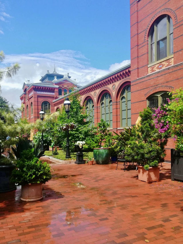 April at the Smithsonian: History in Bloom