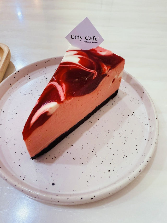 จิบกาแฟดี ขนมอร่อย บรรยากาศสบายๆ ที่ CITY CAFE’ พั
