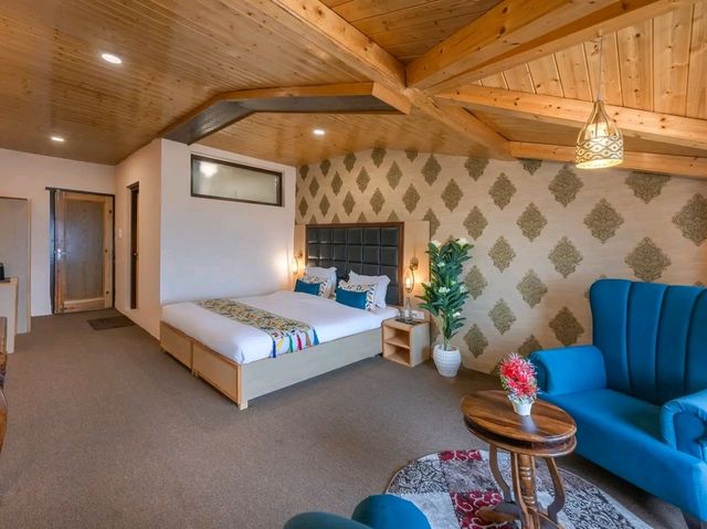 Title: Tranquil Luxury Amidst the Himalayas – A Stay at Kashmir Holiday Resort
