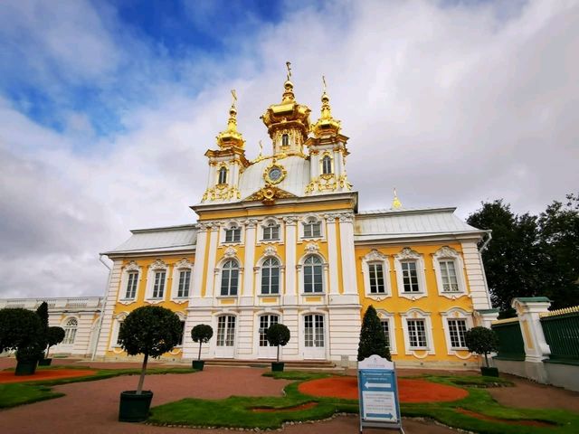 Russia’s Versailles – The Splendor of Peterhof Palace
