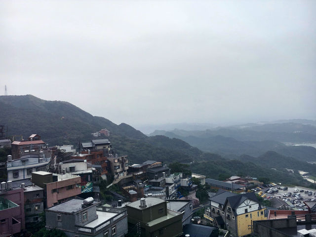 เดินเล่นตลาดโบราณ Jiufen