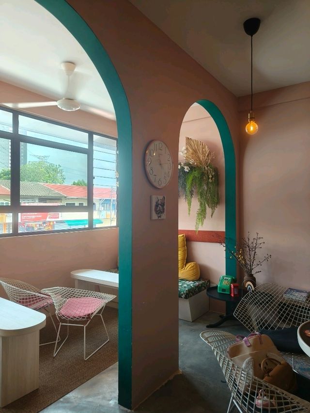 Slow Sips & Sweet Spaces