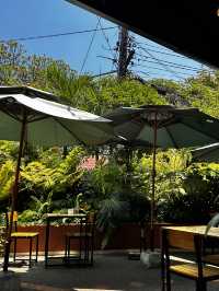 Popular local restaurants in chiang mai 