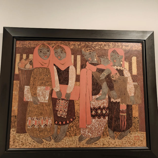 Exploring Art in Hanoi: The Fine Arts Museum! 🖼️🇻🇳