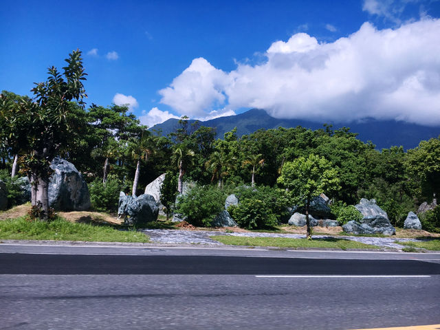 ฮวาเหลียน เมืองสงบริมทะเลและภูเขา
