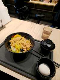 해외여행 삿포로 부타동 맛집 Densetsu No Sutadon'ya