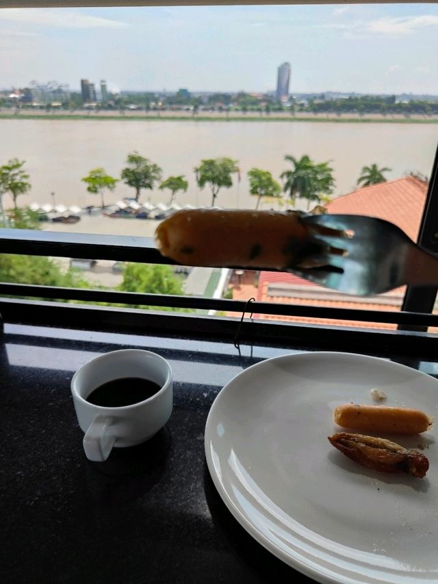 Ohana Hotel Review: Cozy Vibes with a View