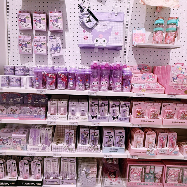 MINISO Magic in Toppen: Disney, Sanrio & So much Crayon Shinchan! 