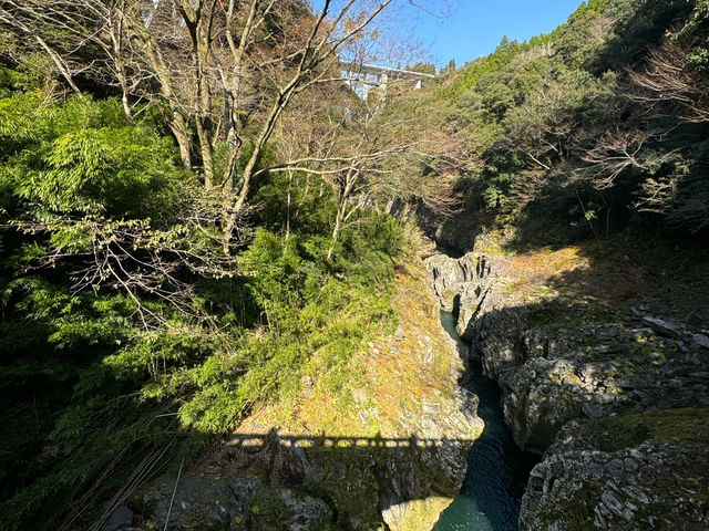 🌿 Takachiho Gorge — Nature’s Masterpiece Worth the Wait
