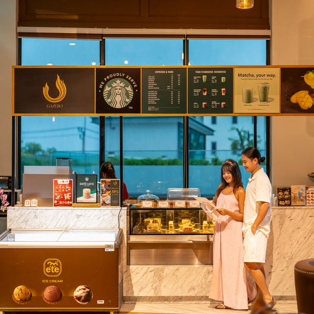 รีสอร์ทสุดเก๋ไม่เหมือนใคร ย่านหาดบางเทา 🏖️