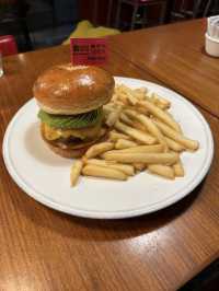 Burger Revolution Tokyo, Gourmet Burgers with a Wagyu Punch