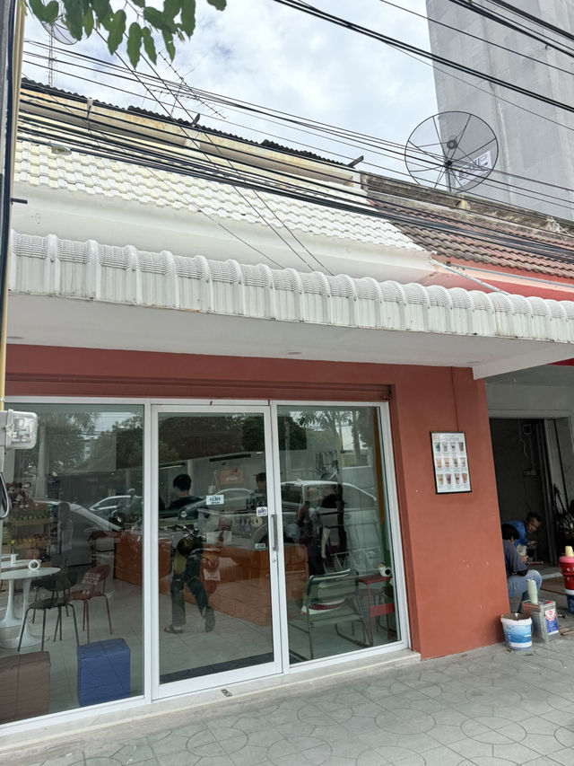 Juns Juice Bar (Jusu Juice Bar)